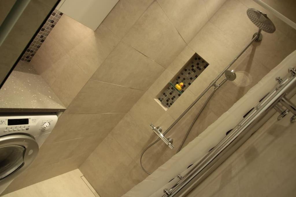 Stylish Studio In The Centre เฮลซิงกิ ภายนอก รูปภาพ